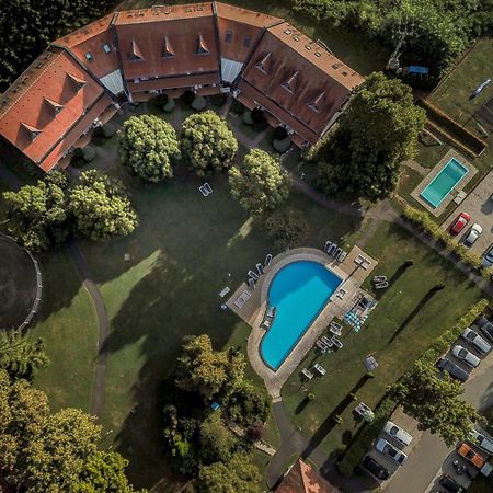 Abbazia Country Club Hotel Nemesnép Buitenkant foto