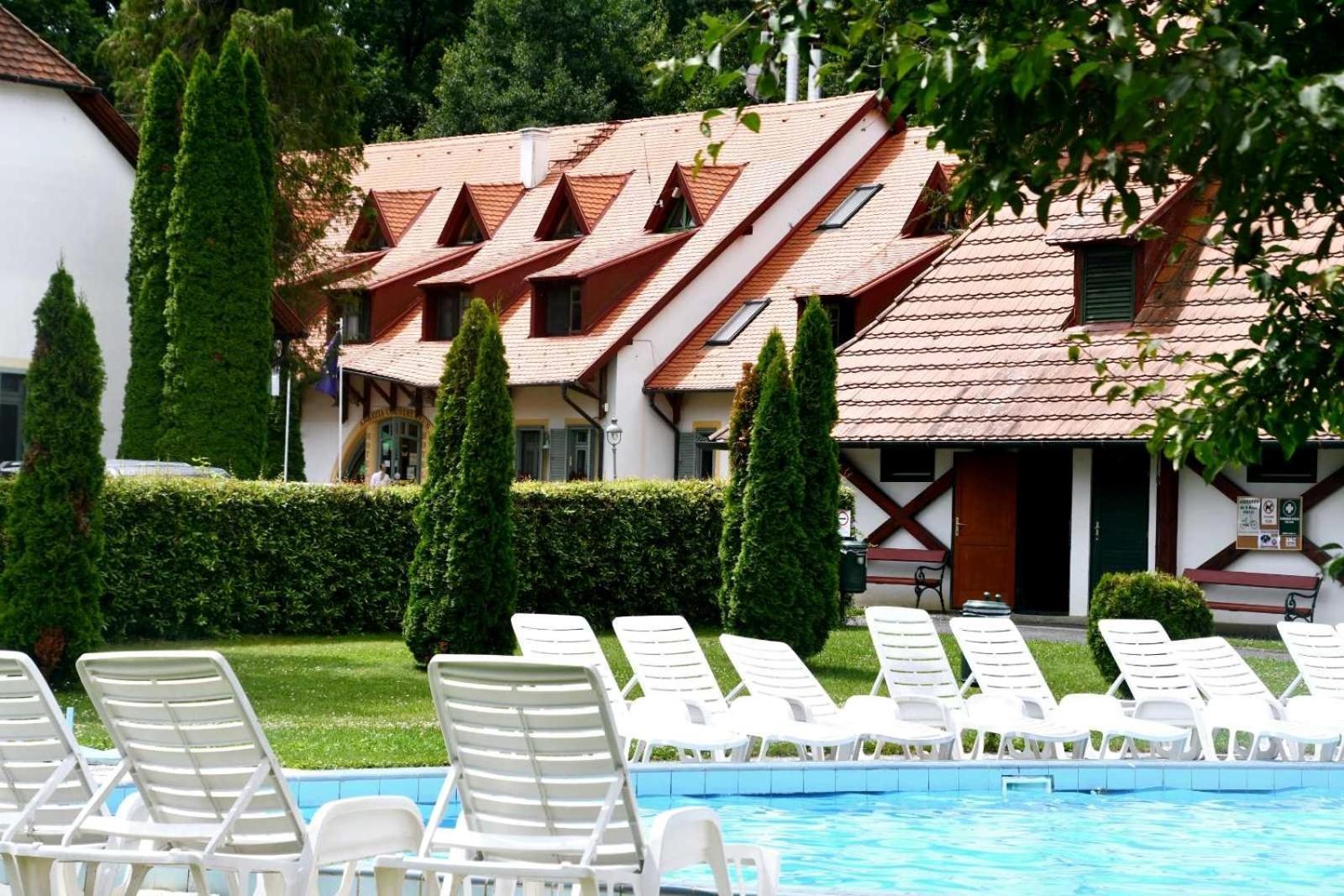 Abbazia Country Club Hotel Nemesnép Buitenkant foto