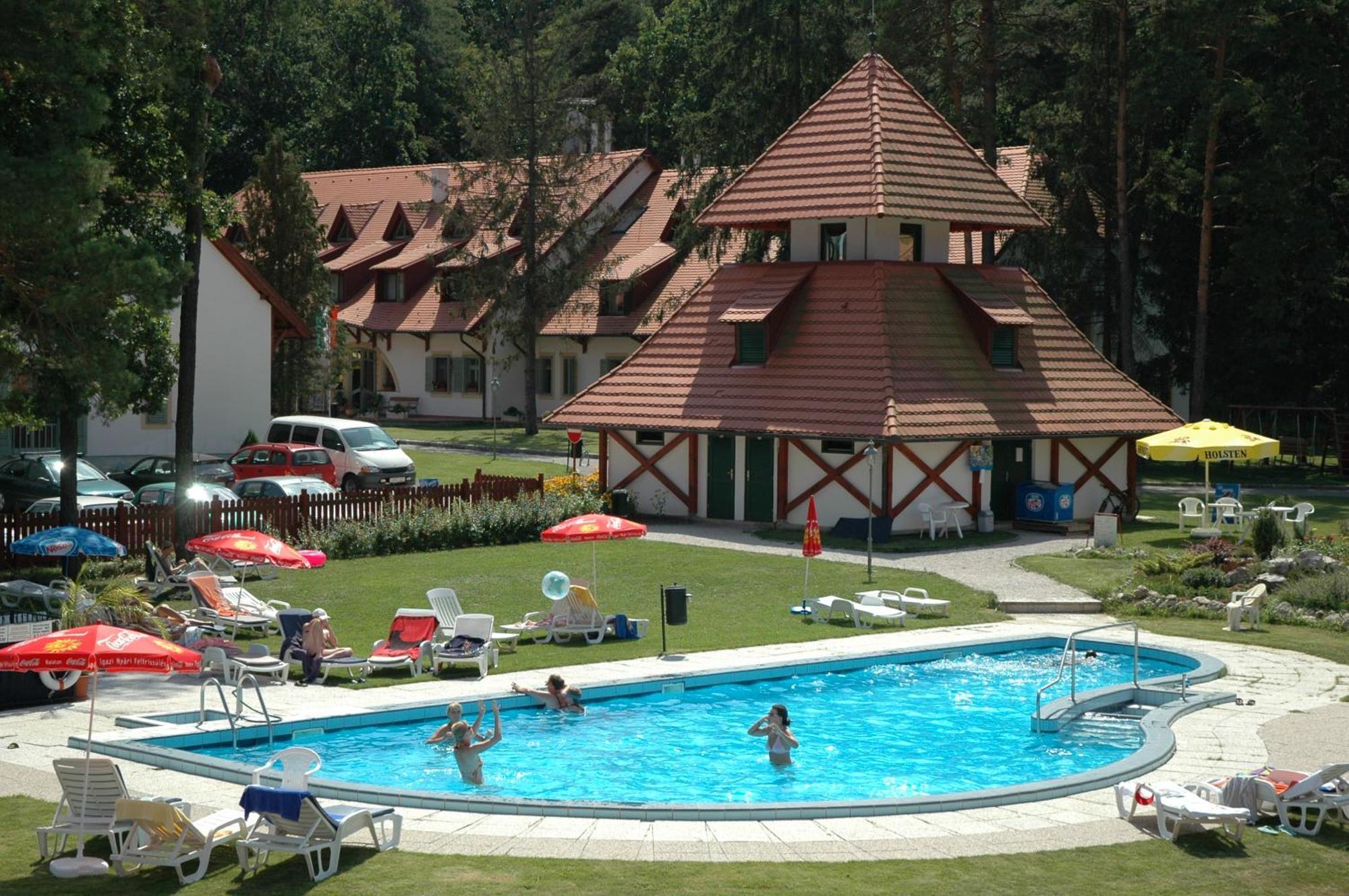 Abbazia Country Club Hotel Nemesnép Buitenkant foto