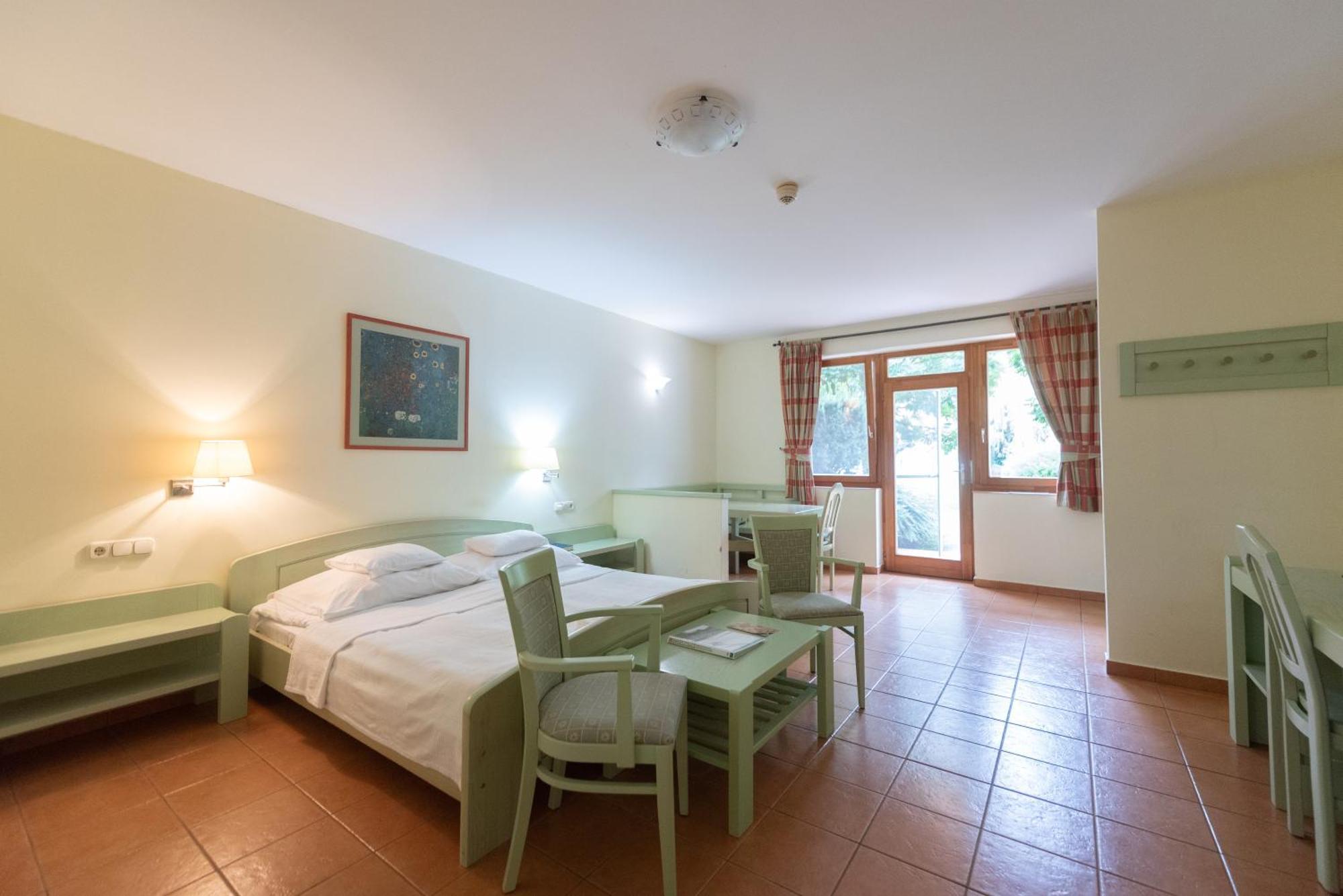 Abbazia Country Club Hotel Nemesnép Buitenkant foto